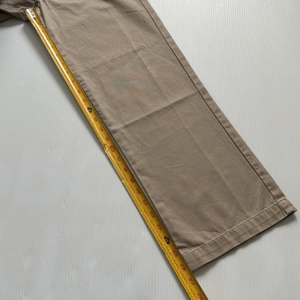 Vineyard Vines boys tan, khaki straight leg pants. Size 16